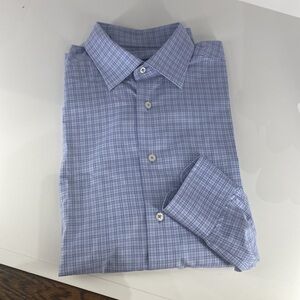Men”s like new David Donahue dress shirt. Size 16.5 34/35